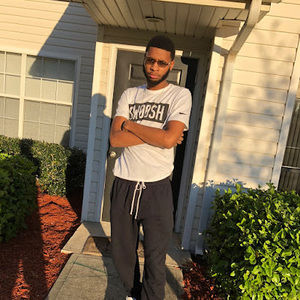 Meet your Posher, Lorenzo